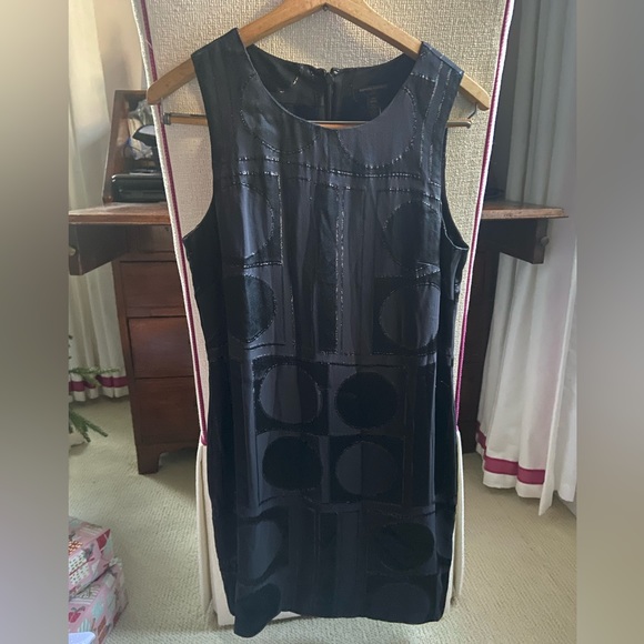 Banana Republic Silk blend LBD. Size 6P - Picture 2 of 4